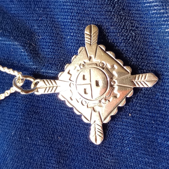 Native American Sterling Silver Sunface Zia Pendant Necklace - Picture 6 of 15